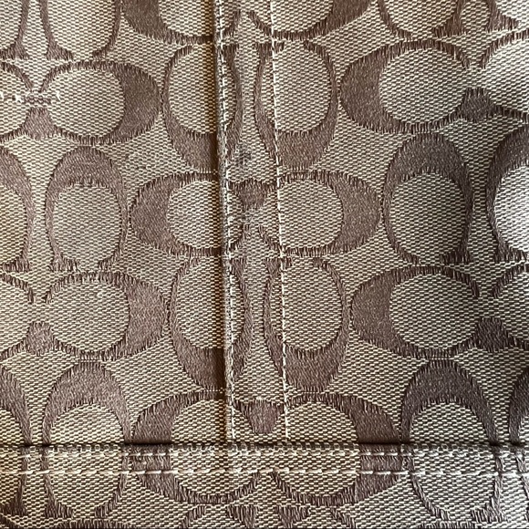 Coach Bag! - Picture 14 of 15
